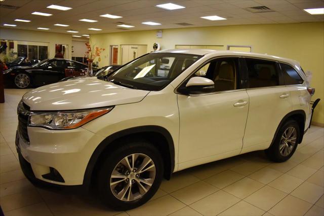 2014 toyota highlander le plus