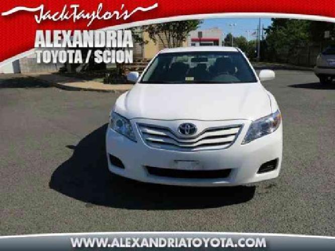 2011 toyota camry le in alexandria, va
