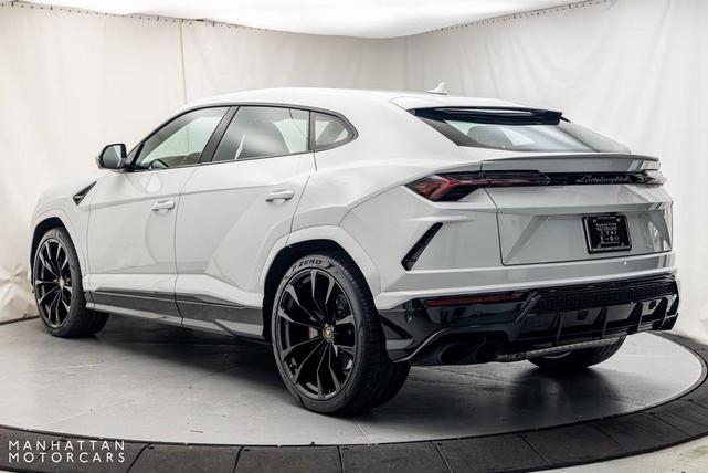 2021 lamborghini urus base