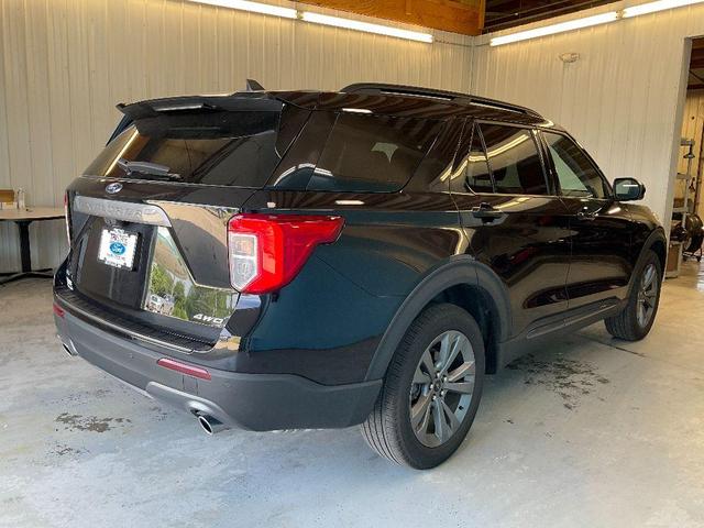 2022 ford explorer xlt