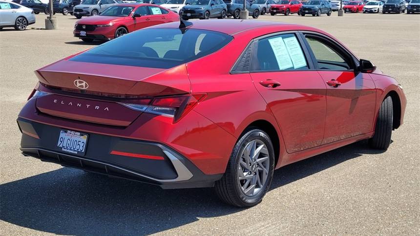 2024 hyundai elantra sel