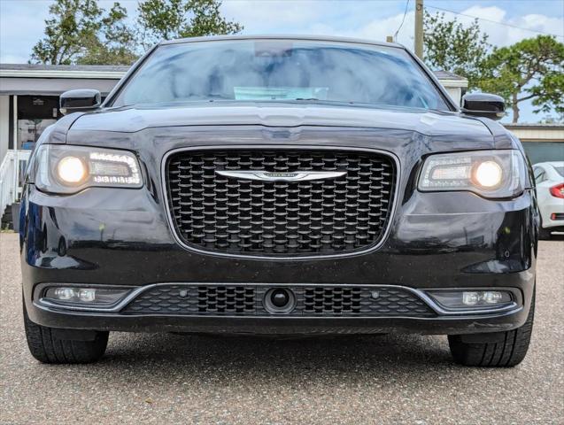 2015 chrysler 300 s