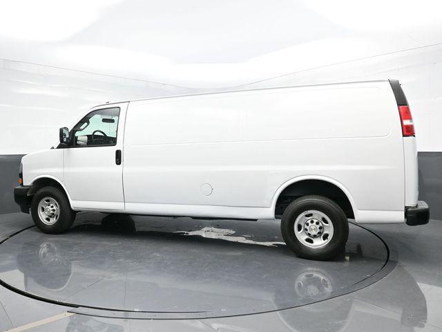 2022 chevrolet express 2500 rwd 2500 extended wheelbase wt