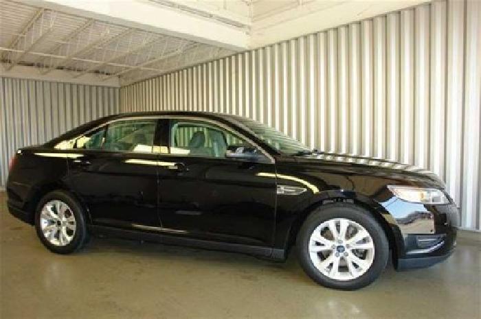 2011 ford taurus sel in indianapolis, in
