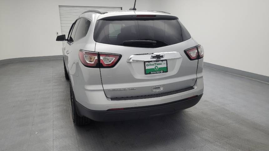 2017 chevrolet traverse lt