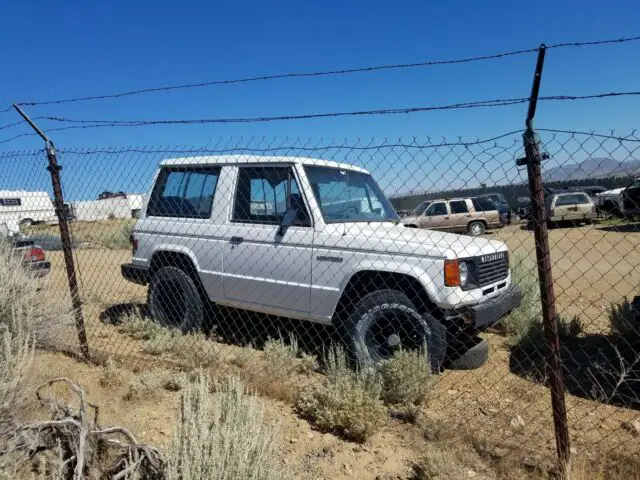 1988 mitsubishi montero 2 door