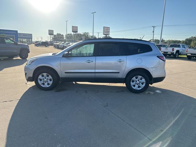 2017 chevrolet traverse ls