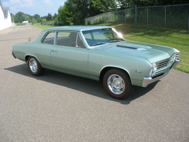 1967 chevelle 300 2dr sedan