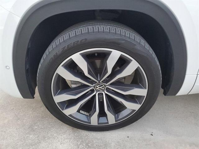 2022 volkswagen atlas 3.6l sel premium r-line