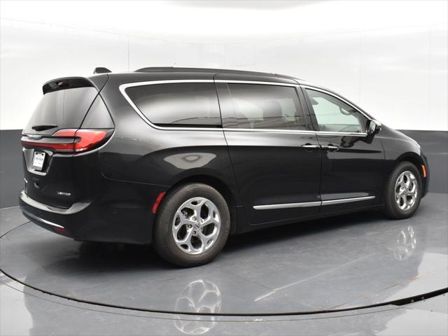 2022 chrysler pacifica limited