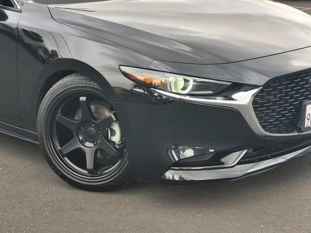 2022 mazda mazda3 fwd w/premium package