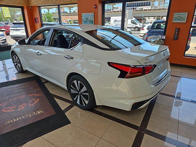2021 nissan altima 2.5 sv