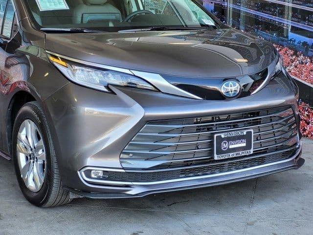 2023 toyota sienna limited in milpitas, california