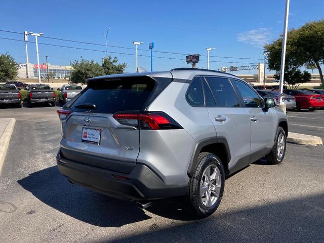 2023 toyota rav4 xle