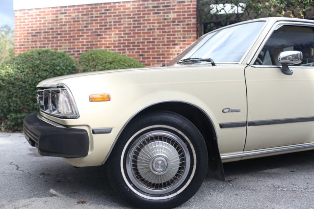 1980 toyota corona. no reserve