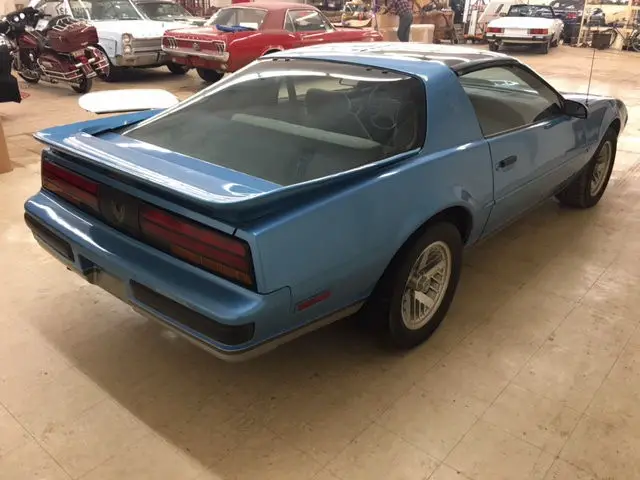1988 pontiac firebird base coupe 2-door 5.0l no reserve