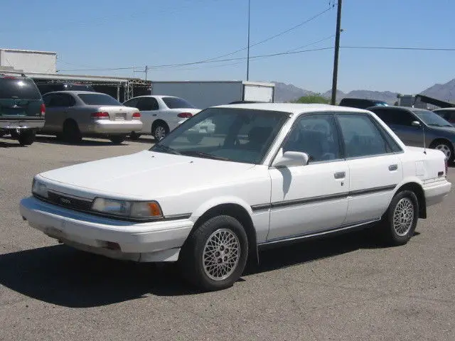 1989 toyota camry le sedan 4-door 2.0l no reserve!!!