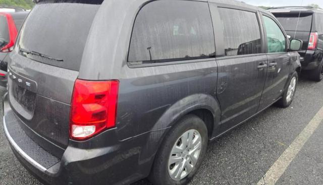 2019 dodge grand caravan se