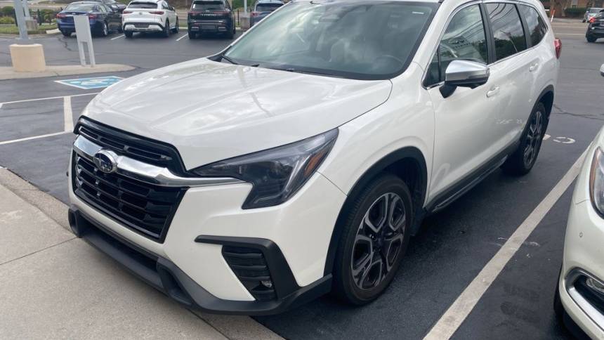 2023 subaru ascent limited 7-passenger