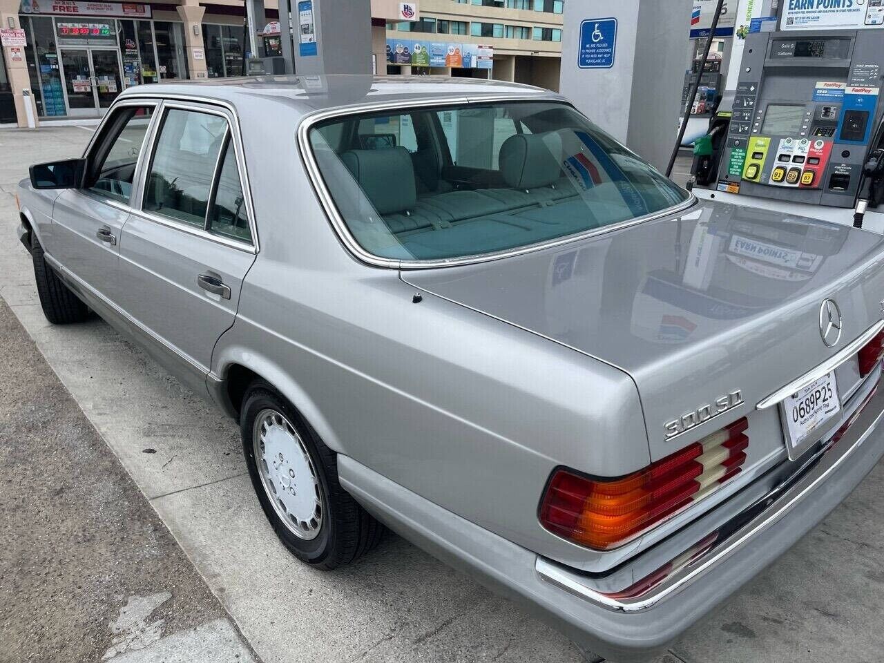 1984 mercedes-benz 300-series 300 sd 4dr turbodiesel sedan