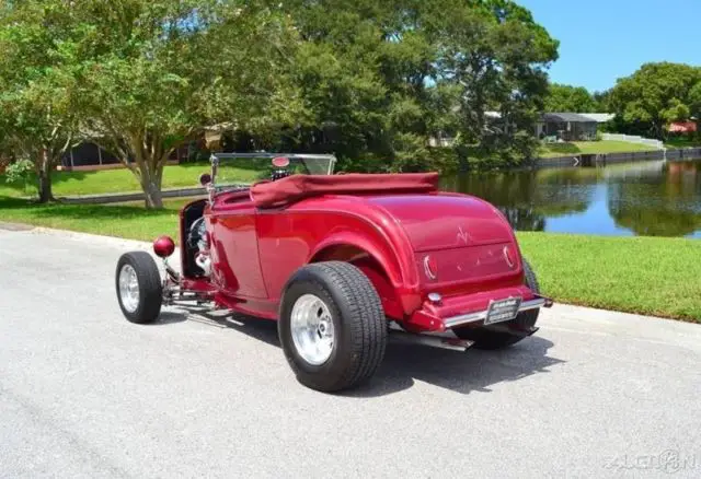 1932 ford roadster 327 v8 automatic 700r4 overdrive top & a/c