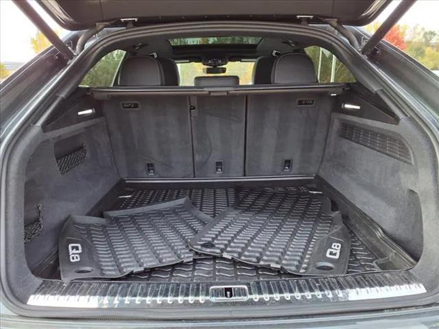 2021 audi q8 55 premium plus