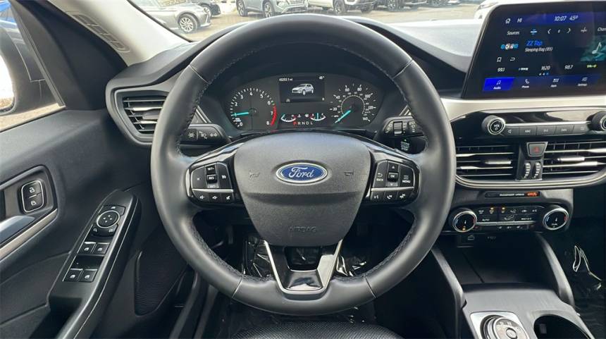 2022 ford escape sel