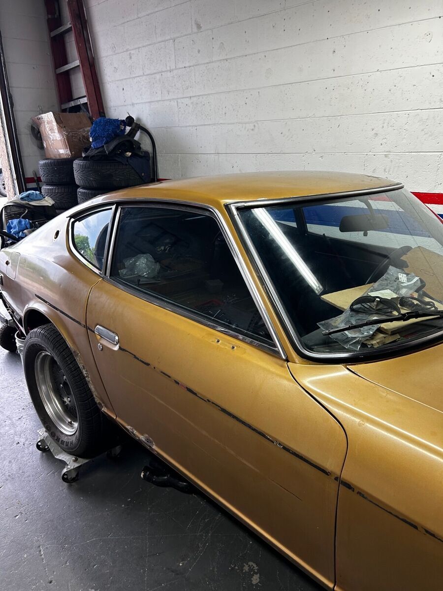 1974 datsun 240z / 260z / 280z coupe brown rwd manual