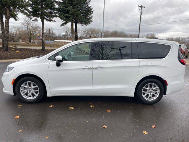 2023 chrysler pacifica touring l