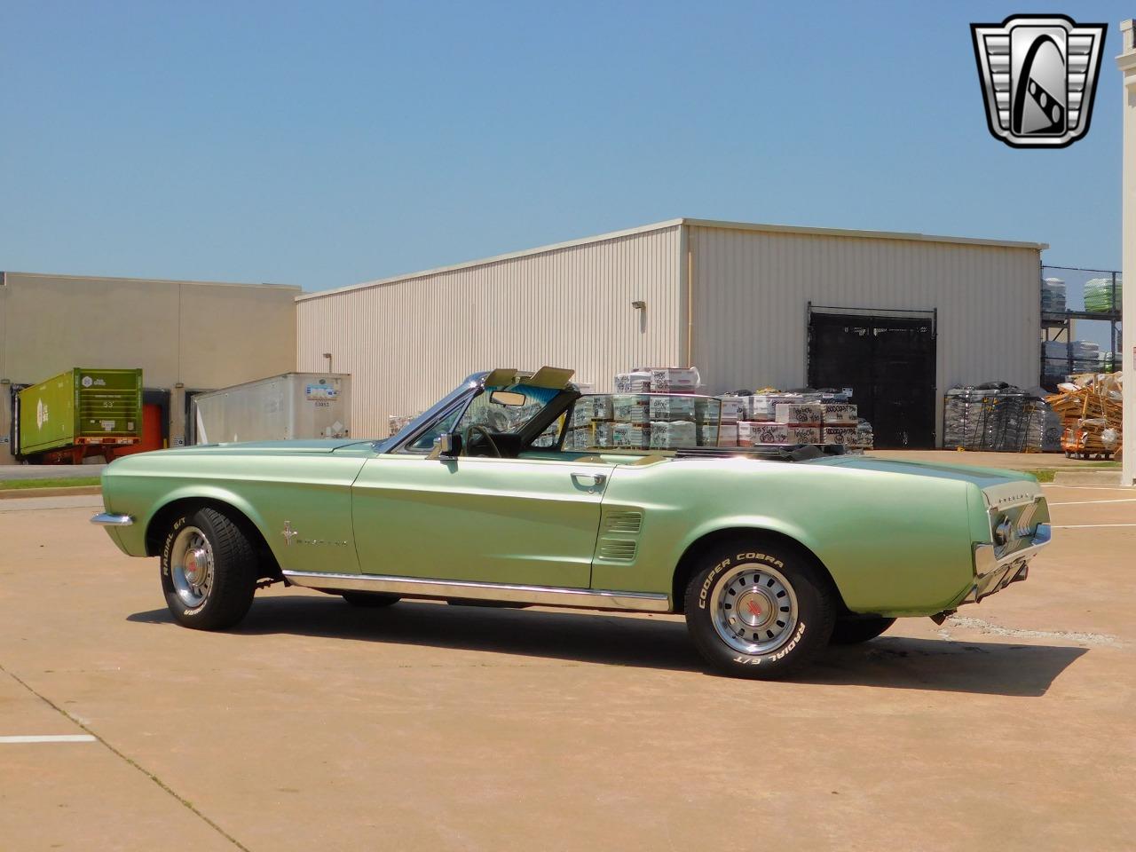 1967 ford mustang