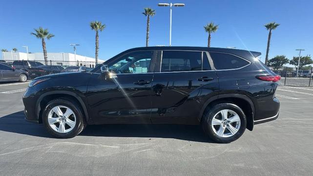 2023 toyota highlander le