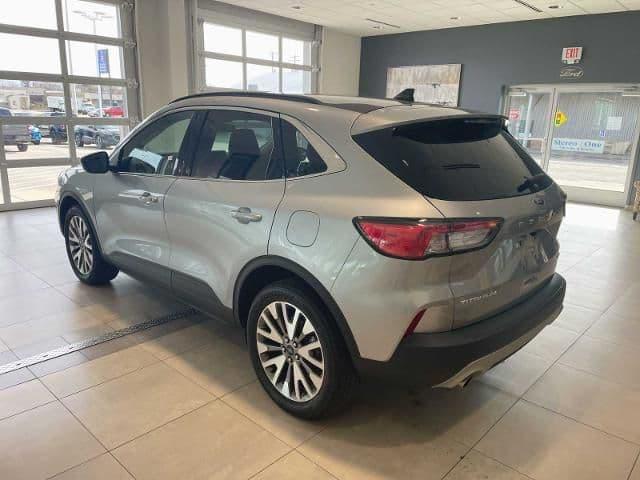 2022 ford escape titanium 4dr all-wheel drive in milwaukee, wisconsin