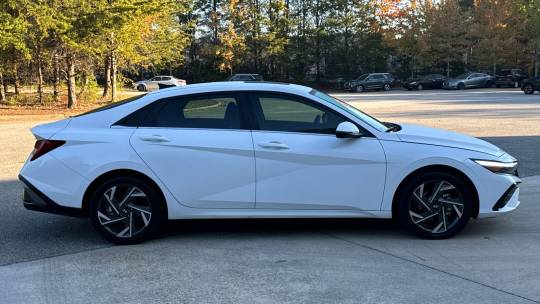 2024 Hyundai Elantra