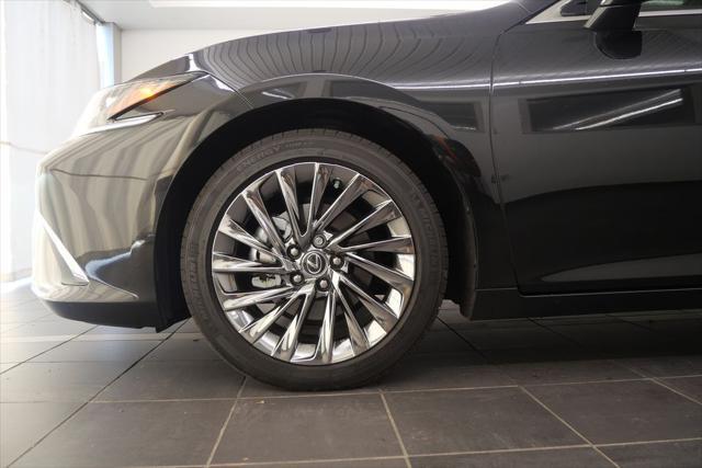 2024 lexus es 300h ultra luxury