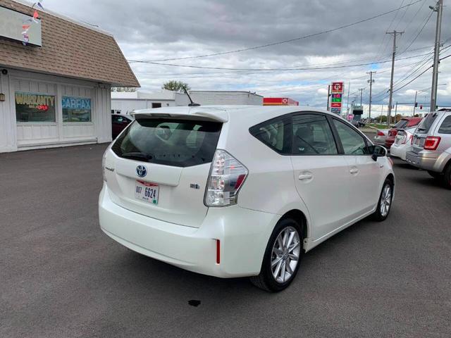 2013 toyota prius v three