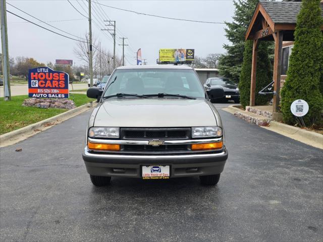 2000 chevrolet s-10 base