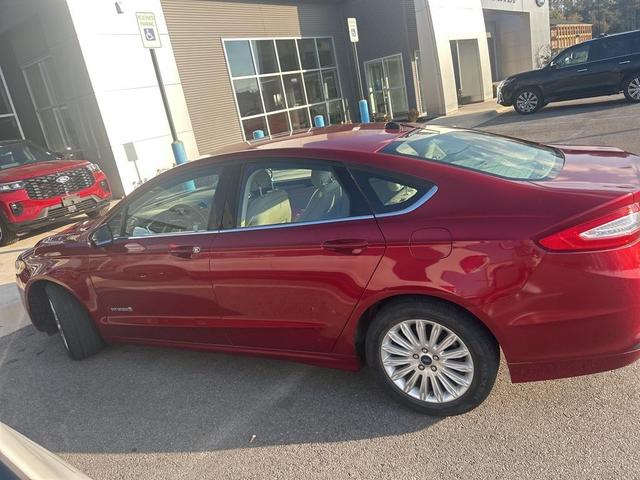 2013 ford fusion hybrid se