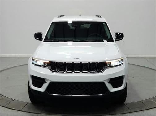 2023 jeep grand cherokee laredo in savannah, tennessee