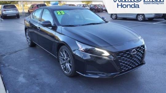 2023 nissan altima 2.0 sr