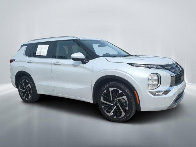 2023 mitsubishi outlander sel black edition