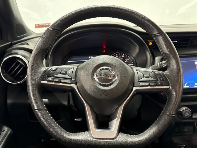 2021 nissan kicks sr