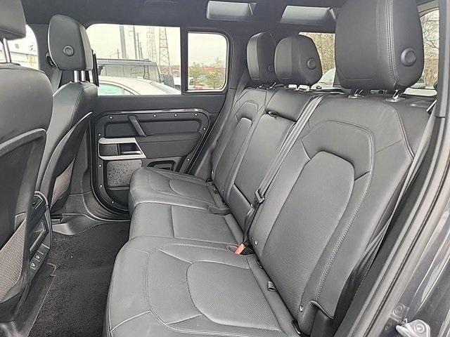 2023 land rover defender 110 s
