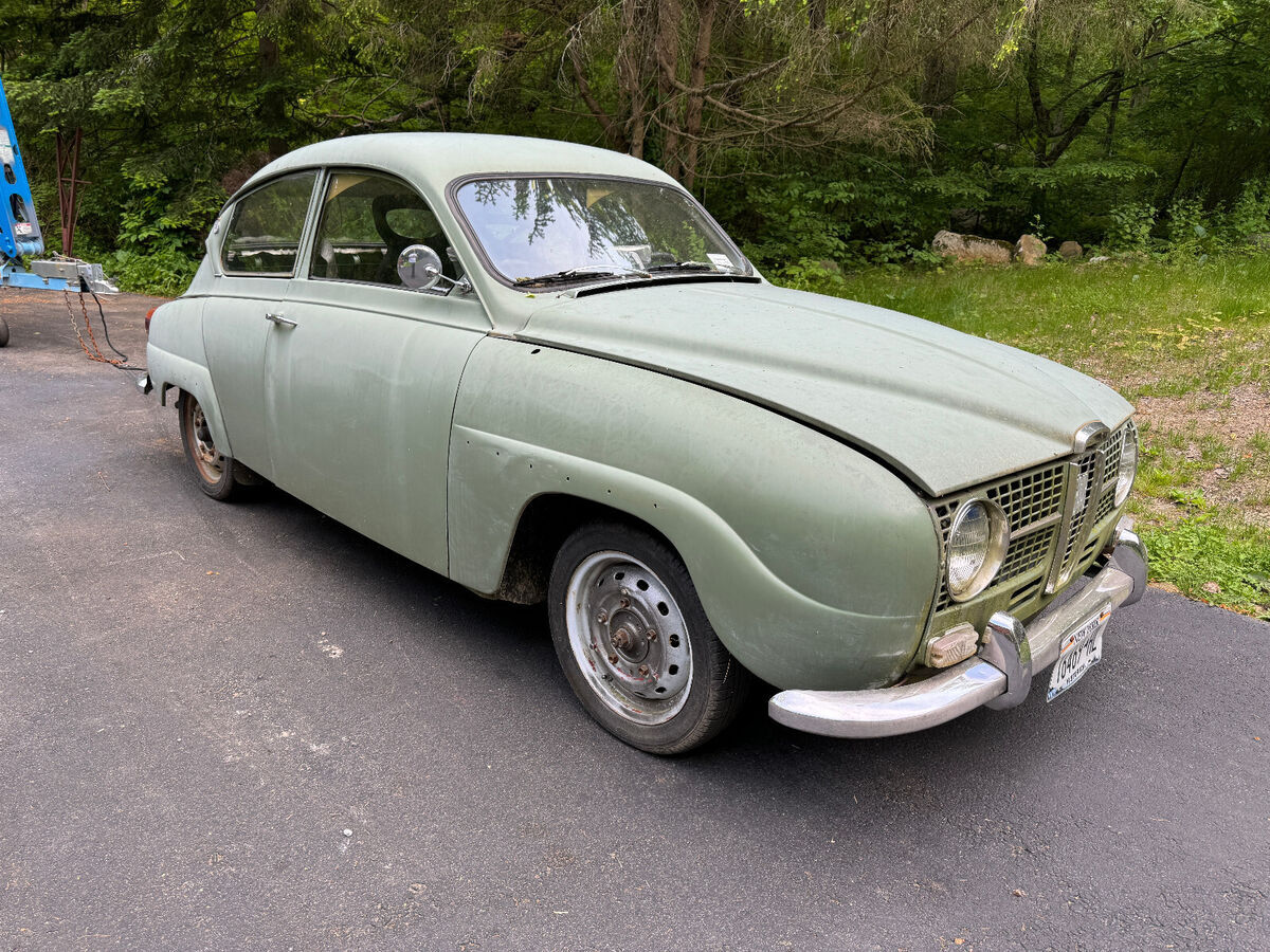 1966 saab model 96 2 stroke car 4 speed on column - triple - runs nice condition