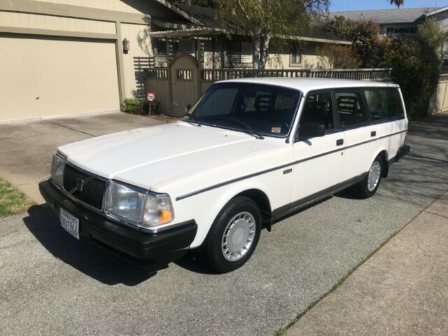 1989 volvo 240 dl wagon low miles automatic all original