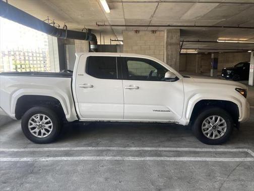 2024 toyota tacoma