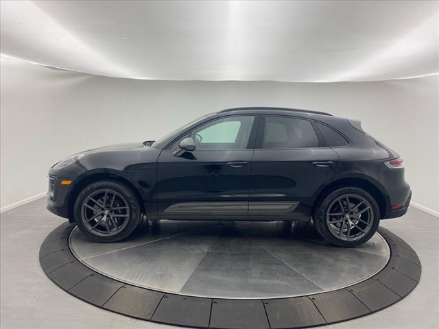 2024 porsche macan t