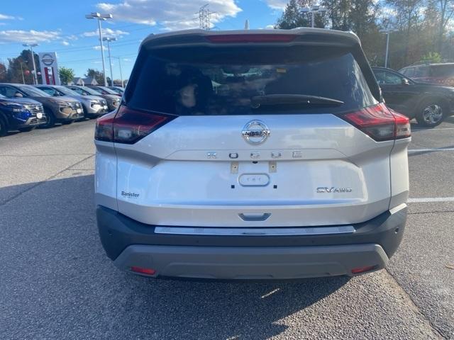 2021 nissan rogue sv