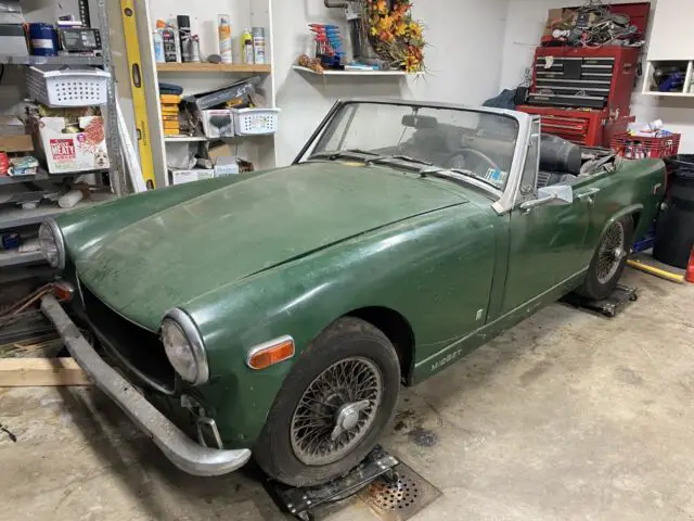 1970 mg midget. 4-speed, wire wheels