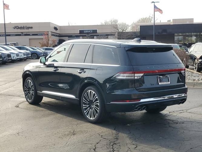 new 2025 lincoln aviator black label