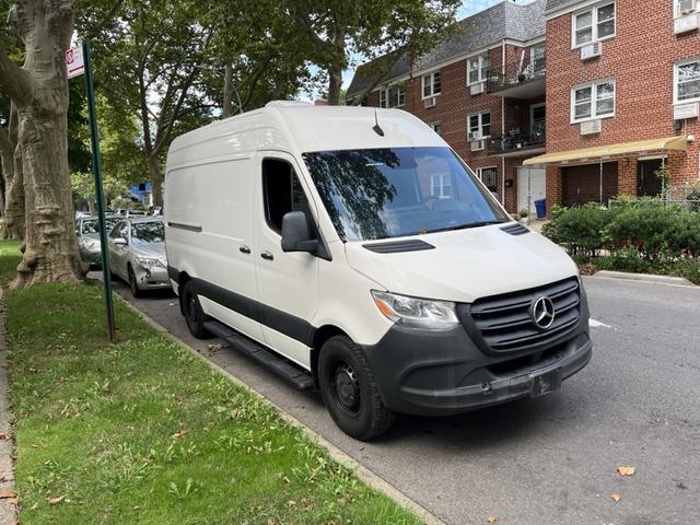 2021 mercedes-benz sprinter 2500 standard roof